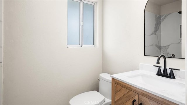 1466 Balboa St, San Luis Obispo, CA 93405 - bathroom with vanity and a textured wall