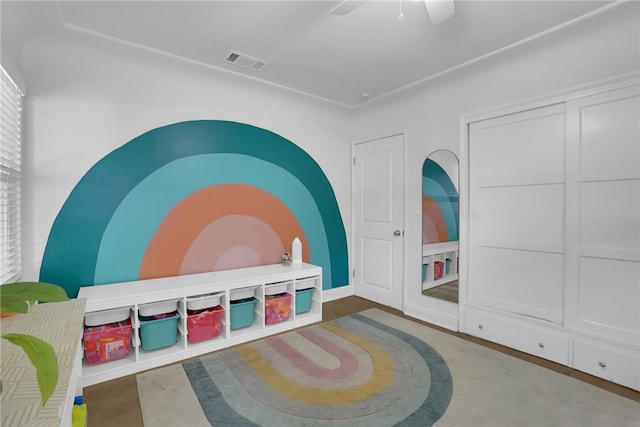 1640 Magnolia Ave, Long Beach, CA 90813 - rec room with ceiling fan