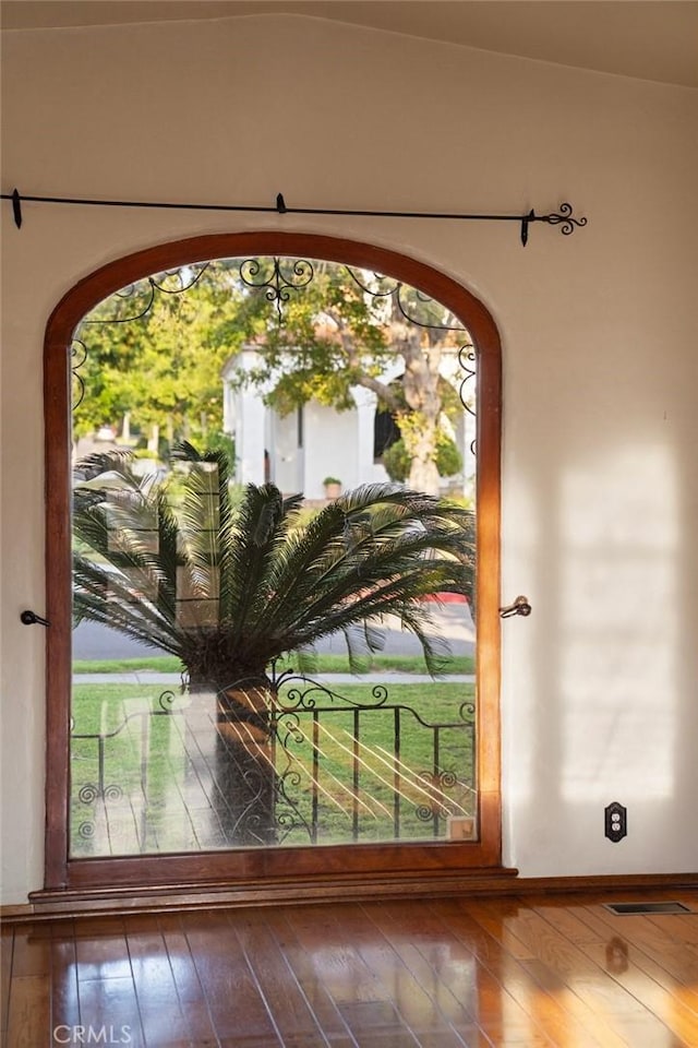 1161 N Everett St, Glendale, CA 91207 - detailed view of wood finished floors and arched walkways