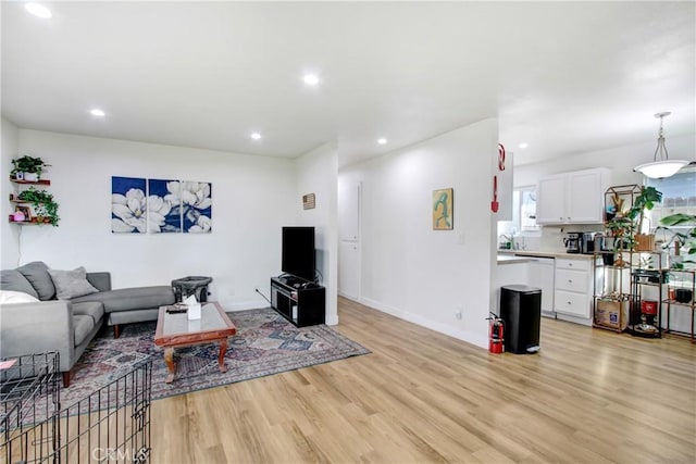 33124 Churchill St, Lake Elsinore, CA 92530 - photo 4