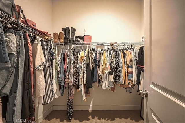 13471 Planet Ct, Riverside, CA 92503 - walk in closet featuring carpet