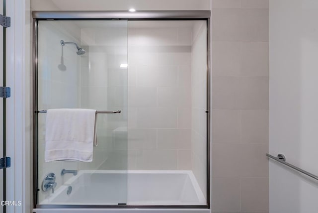 889 Francisco St Unit 802, Los Angeles, CA 90017 - full bath with bath / shower combo with glass door