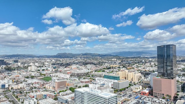889 Francisco St Unit 802, Los Angeles, CA 90017 - view of city featuring a mountainous background