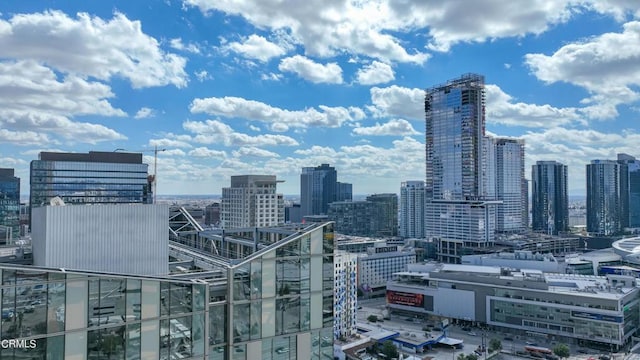889 Francisco St Unit 802, Los Angeles, CA 90017 - view of city skyline