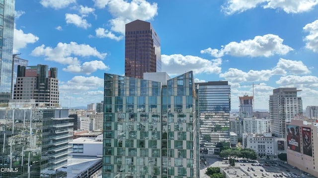 889 Francisco St Unit 802, Los Angeles, CA 90017 - view of city skyline
