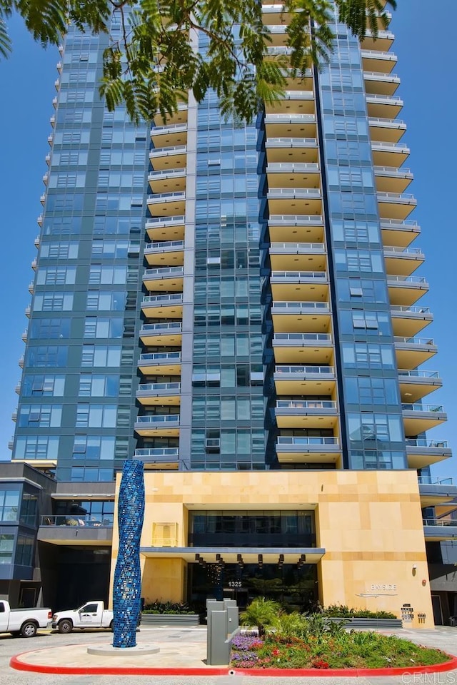 1325 Pacific Hwy Unit 2106, San Diego, CA 92101 - view of apartment building / complex