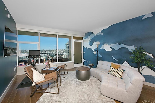 1325 Pacific Hwy Unit 2106, San Diego, CA 92101 - living area with baseboards and wood finished floors