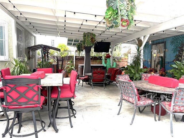 10914 S Osage Ave, Inglewood, CA 90304 - view of patio with outdoor dining space