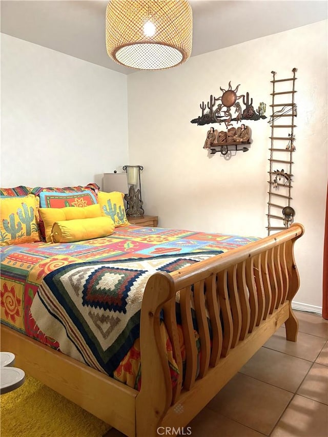 10914 S Osage Ave, Inglewood, CA 90304 - bedroom with tile patterned floors