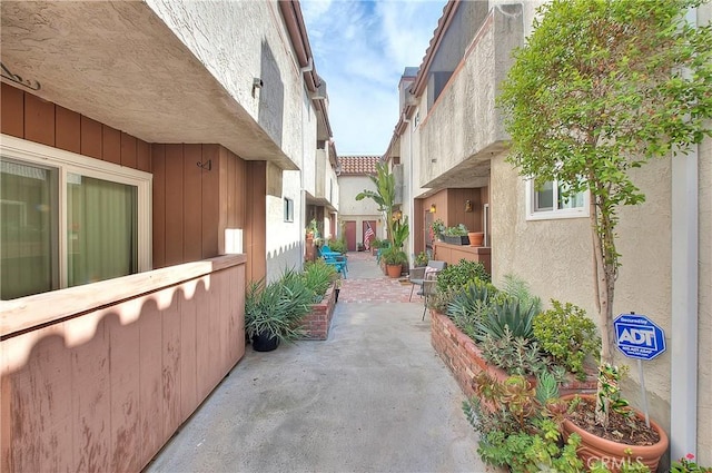 11154 Huston St Unit 7, North Hollywood, CA 91601 - view of patio / terrace