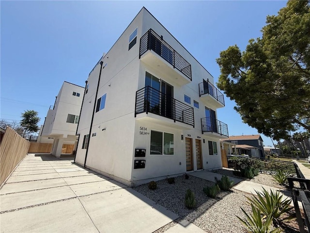 5836 Ernest Ave, Los Angeles, CA 90034 - view of property