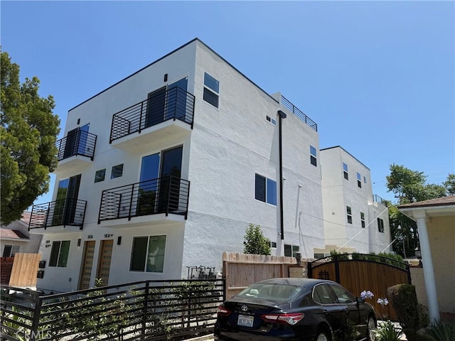 5836 Ernest Ave, Los Angeles, CA 90034 - view of building exterior