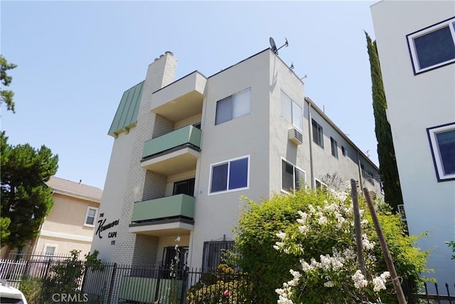 1754 N Kenmore Ave Unit 201, Los Angeles, CA 90027 - view of apartment building / complex