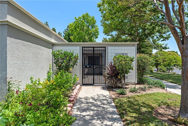 456 Avenida Seville Unit C, Laguna Woods, CA 92637 - entrance to property with a gate