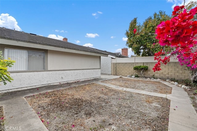 5081 Blackpool Rd, Westminster, CA 92683 - view of fenced yard