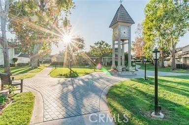 5081 Blackpool Rd, Westminster, CA 92683 - surrounding community featuring a yard