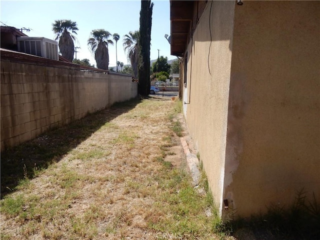 3250 Apple Ave, Jurupa Valley, CA 92509 - view of yard