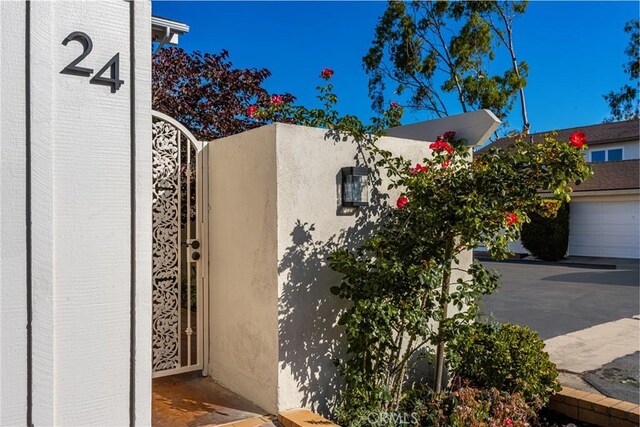 24 Spicewood Way, Irvine, CA 92612 - view of side of property with a gate