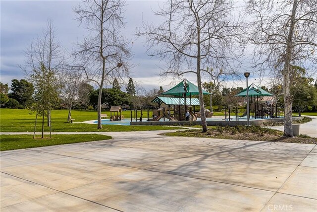 24 Spicewood Way, Irvine, CA 92612 - view of community with a lawn