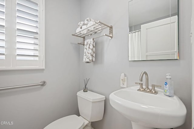 324 N J St, Oxnard, CA 93030 - full bath with a sink and toilet