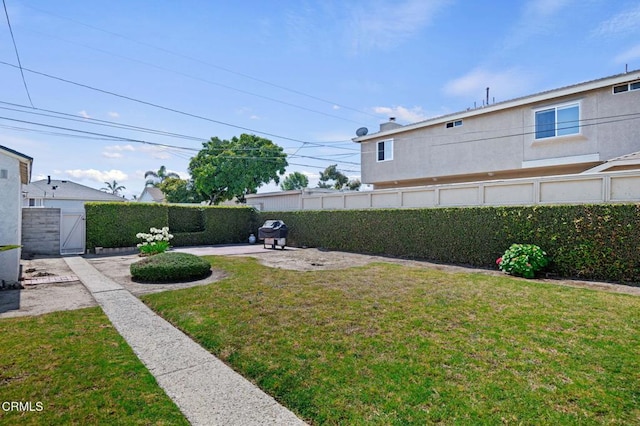 324 N J St, Oxnard, CA 93030 - fenced backyard with a patio area