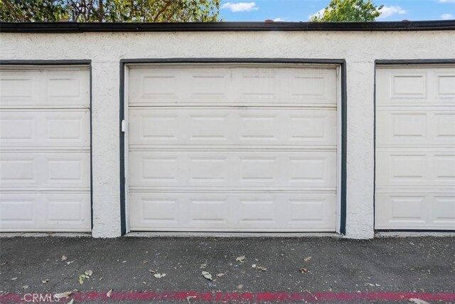 371 N Melrose Dr Unit A, Vista, CA 92083 - view of garage