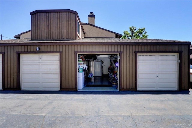990 E Main St Unit A, El Cajon, CA 92021 - view of garage