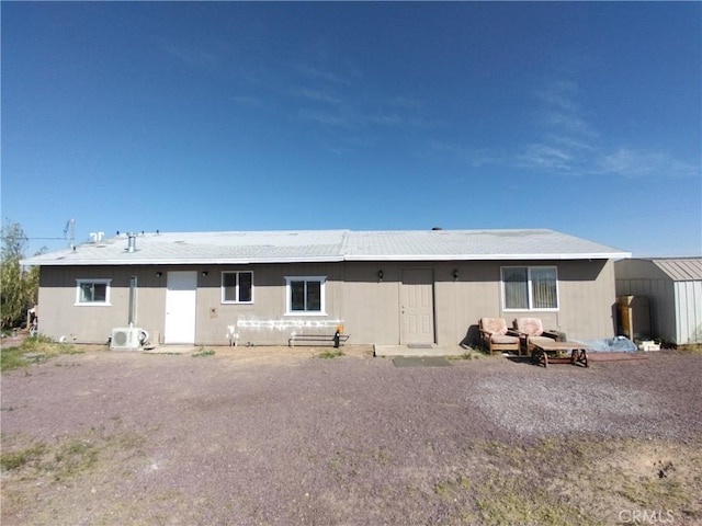 40575 Summerset Rd, Newberry Springs, CA 92365 - back of property