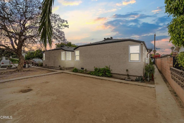 136 N Garfield Ave, Oxnard, CA 93030 - view of side of property featuring stucco siding