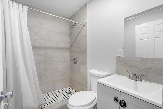 136 N Garfield Ave, Oxnard, CA 93030 - bathroom with vanity and a tile shower