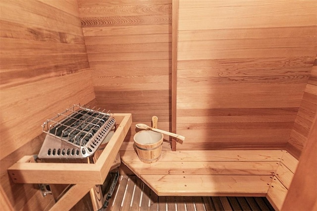28971 N Shore Rd, Lake Arrowhead, CA 92352 - sauna with wood walls