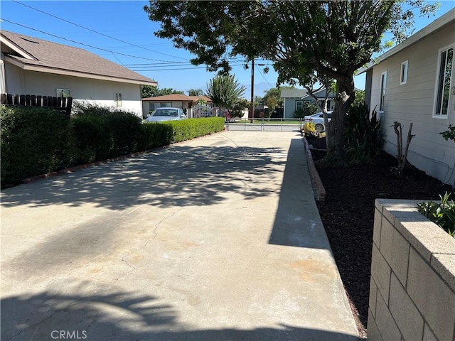 1350 Pleasant View Ave, Corona, CA 92882 - view of concrete surface with a residential view