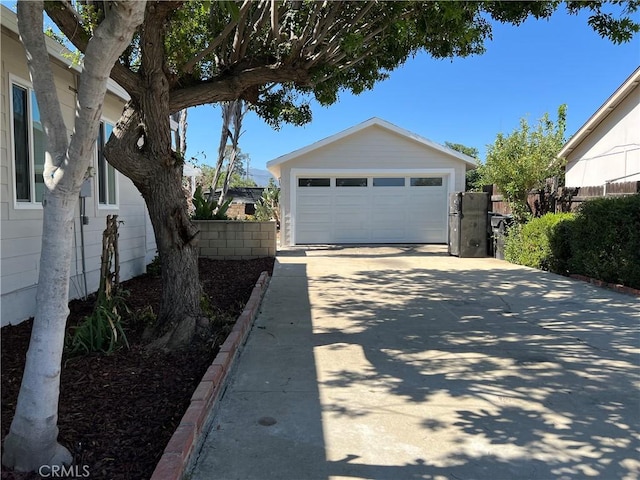 1350 Pleasant View Ave, Corona, CA 92882 - view of detached garage