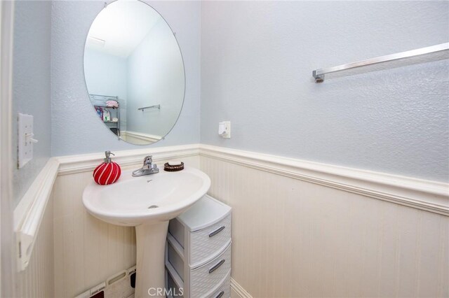 28225 Clementine Dr, Saugus, CA 91350 - photo 8