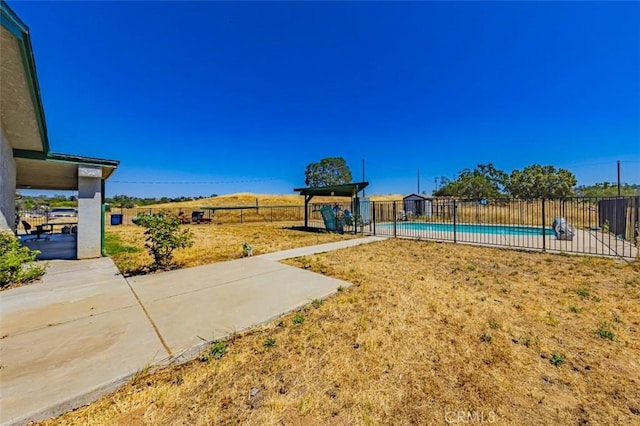 35095 Rough Rider Way, Raymond, CA 93653 - view of yard with a patio