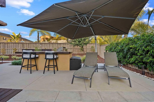 2830 Paradise Ridge Ct, Chula Vista, CA 91915 - fenced backyard with a patio