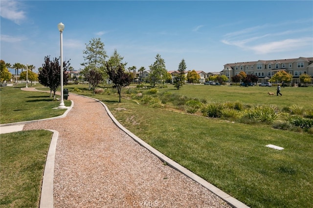 531 Owens River Dr, Oxnard, CA 93036 - view of community with a residential view and a yard