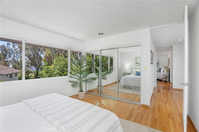 105 Via Capay, Palos Verdes Estates, CA 90274 - bedroom featuring light wood-type flooring, a closet, and recessed lighting