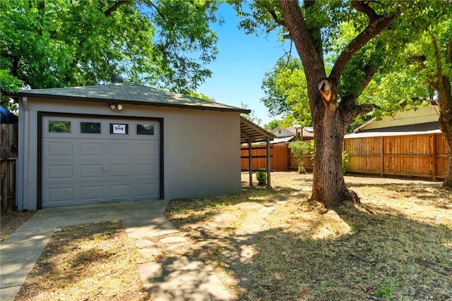 4041 57th St, Sacramento, CA 95820 - detached garage with driveway