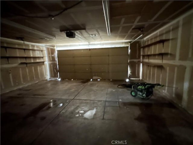 899 La Jolla Way, Merced, CA 95348 - garage featuring a garage door opener