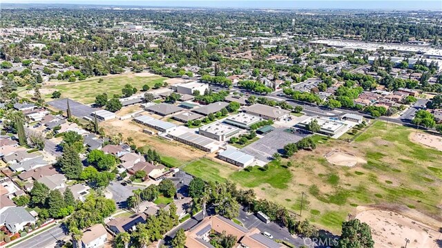 899 La Jolla Way, Merced, CA 95348 - aerial view of property and surrounding area with nearby suburban area and a golf course