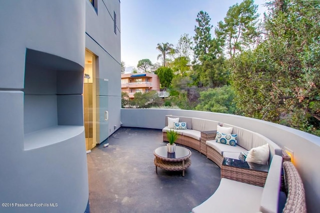940 Burleigh Dr, Pasadena, CA 91105 - patio / terrace with an outdoor living space