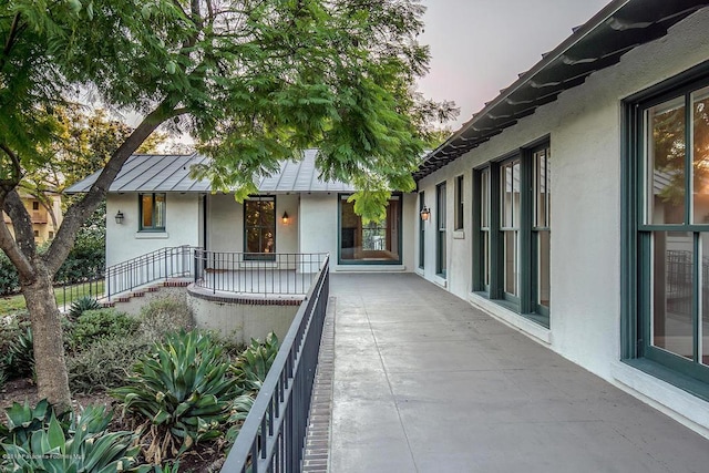1425 Wentworth Ave, Pasadena, CA 91106 - view of balcony