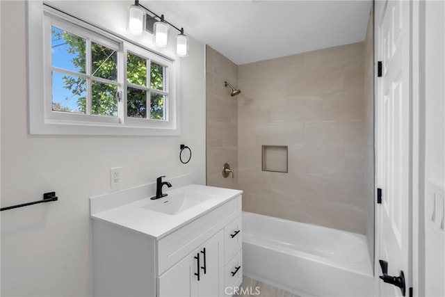 12815 Rexton St, Norwalk, CA 90650 - full bath featuring shower / bath combination and vanity