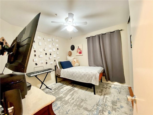 980 Lexington St, Hemet, CA 92545 - bedroom featuring baseboards and a ceiling fan