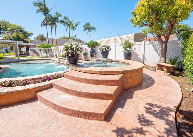 12711 Leroy Ave, Garden Grove, CA 92841 - view of swimming pool featuring an in-ground hot tub and a fenced backyard