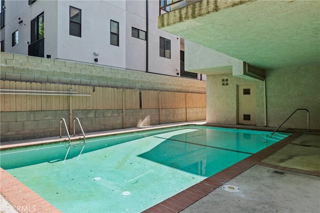 4230 Whitsett Ave Unit 6, Studio City, CA 91604 - view of pool