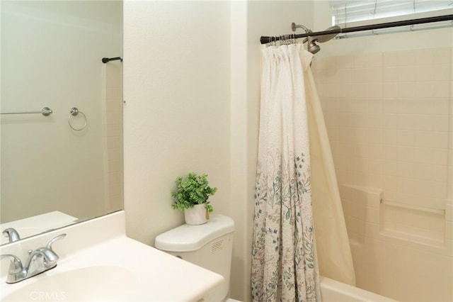2417 Lenai Cir, Corona, CA 92879 - full bath featuring shower / bath combo with shower curtain and vanity