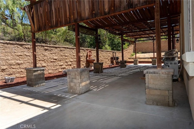 2417 Lenai Cir, Corona, CA 92879 - view of patio / terrace with grilling area