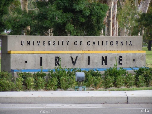 24 Tesoro, Irvine, CA 92618 - view of community sign